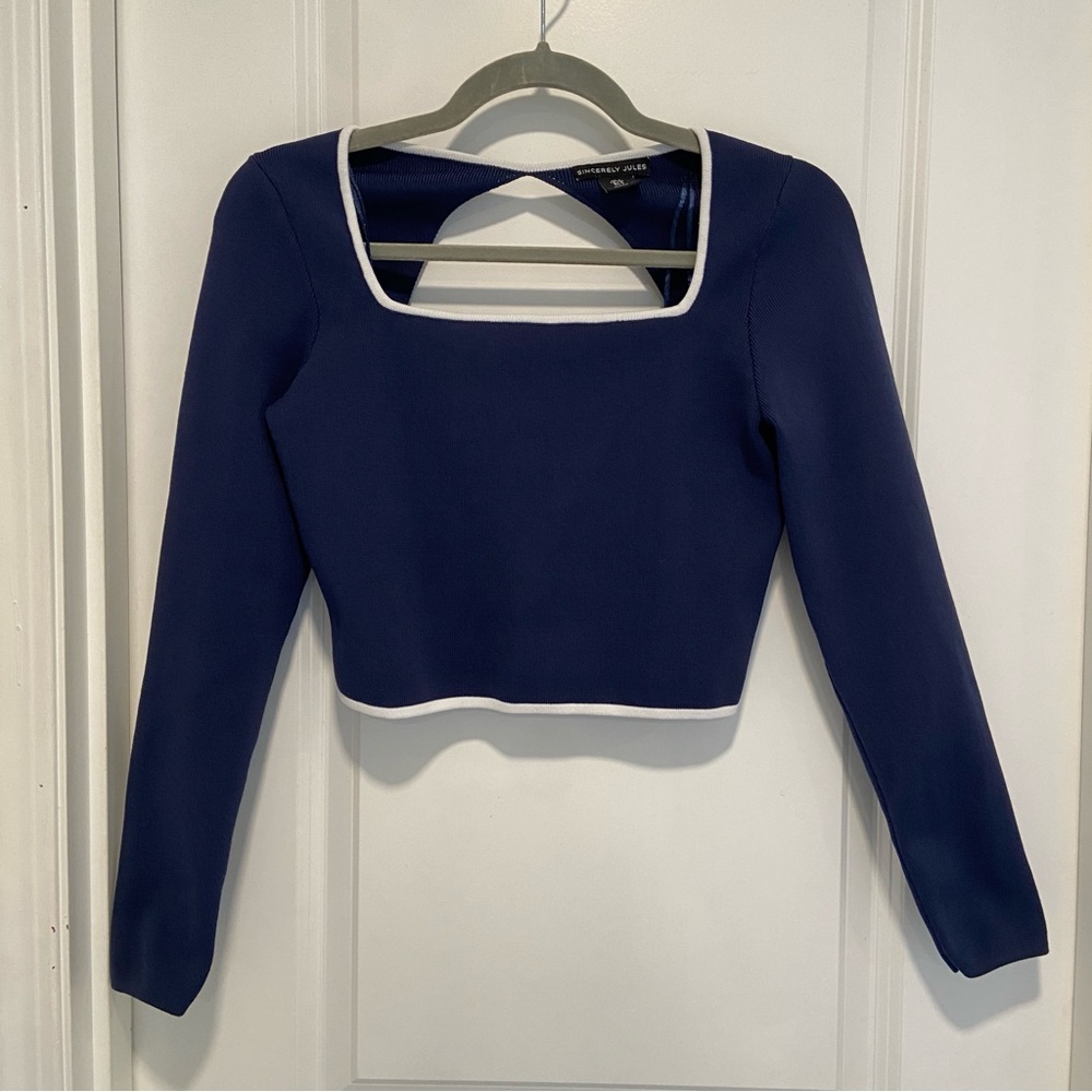 Sincerely Jules navy blue and white long sleeve cropped top